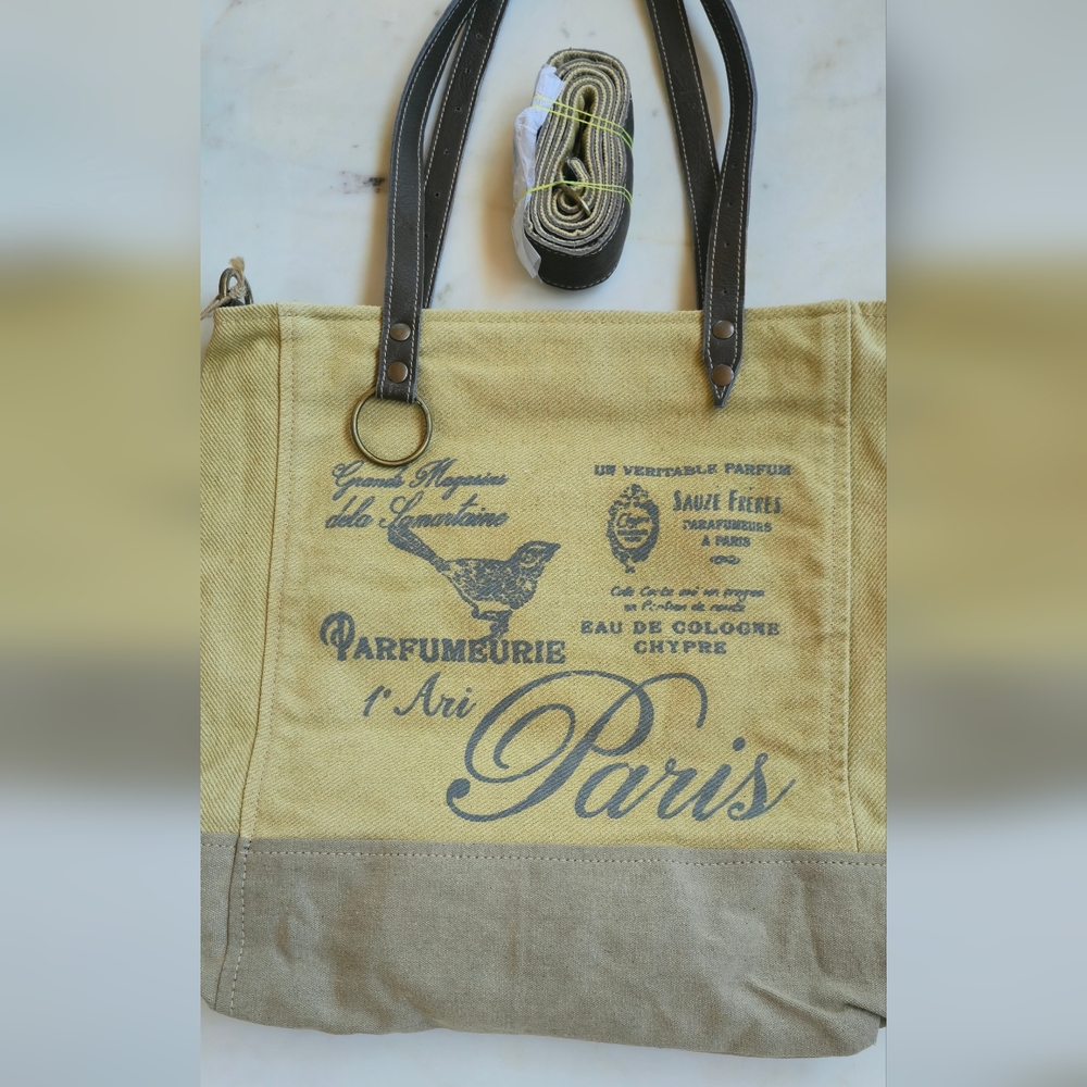 NWT CLEA RAY Large Paris TOTE - Picture 6 of 16